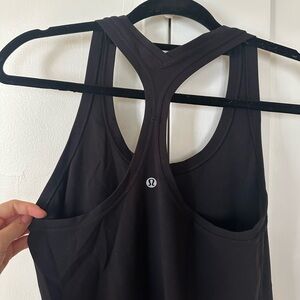 Lulu lemon black tank top nulu racerback size medium 6-8 excellent condition